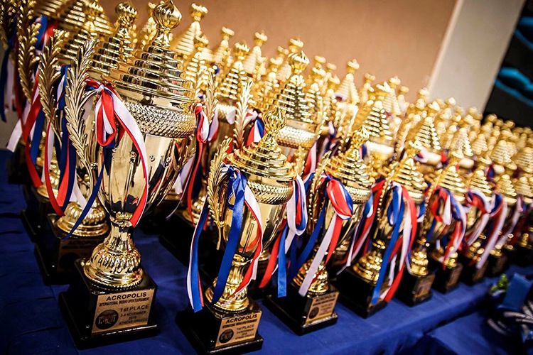 Εργοστάσιο χονδρική νέα δημιουργικά παιχνίδια τρόπαιο μεταλλικές χειροτεχνίες προσαρμοσμένο πλαστικό παιδικό Τρόπαιο μετάλλιο έθιμο_voghion.com
