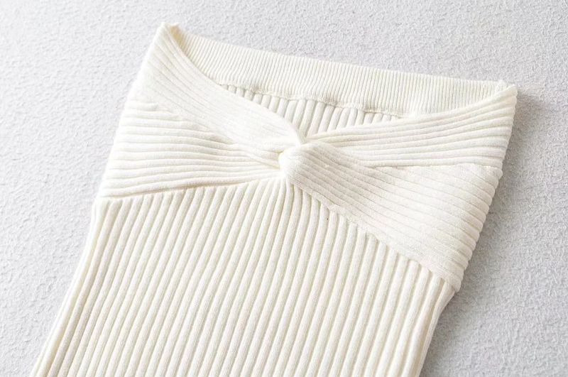 INS Vår/sommar Stickad Twisted Off Shoulder Base Axelbandslös för kvinnor, tight och sexig lågskuren kort väst Trend_voghion.com
