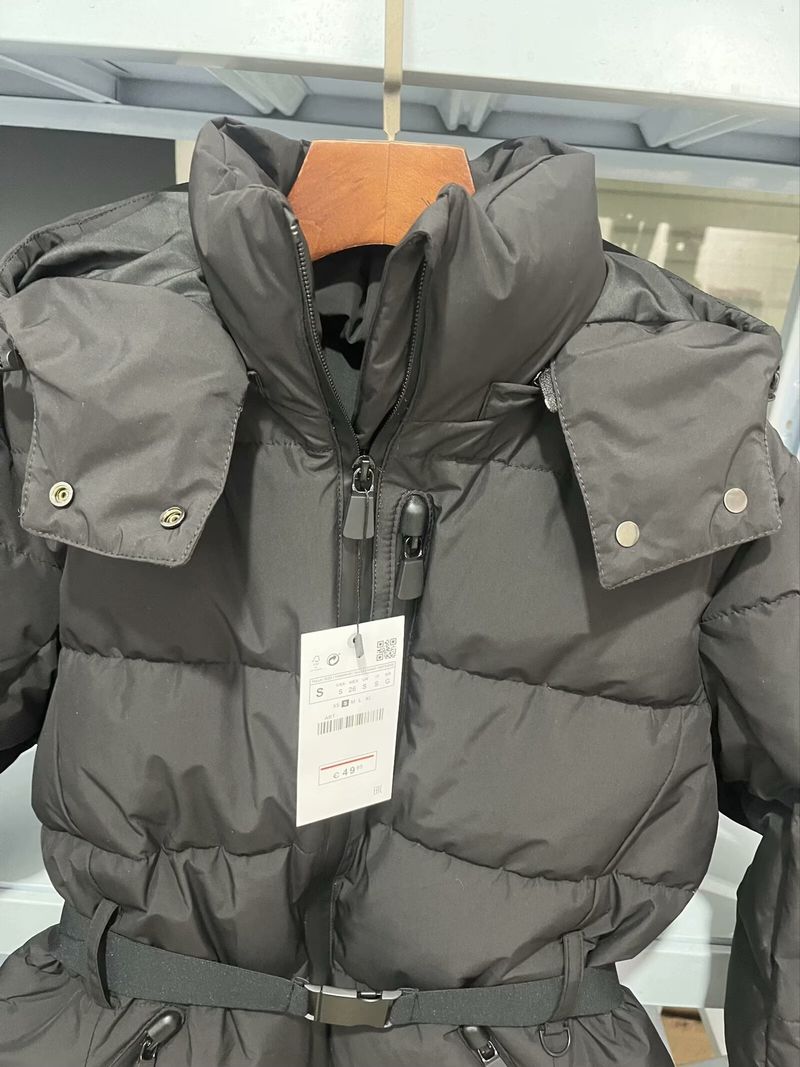 Stijlvolle, nauwsluitende pufferjas voor dames, voor skiën en streetwear - lichtgewicht en warme winterjas met riem (zwart/blauw/grijs/geruit)_voghion.com
