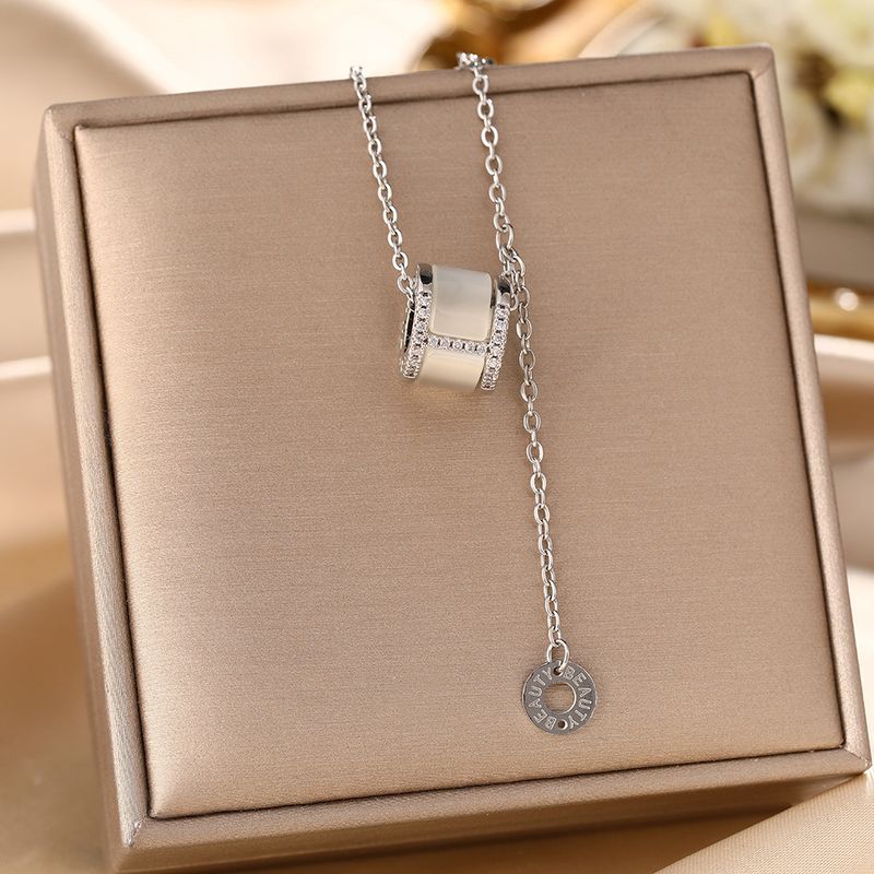 Collar de acero de titanio, piedra de ojo de gato para mujer, colgante de cintura grande, sensación de alta gama, accesorio de cadena de clavícula, no_voghion.com
