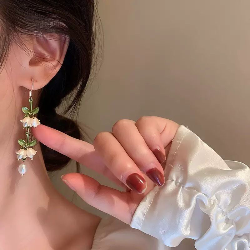 Sølvnåleformet perleblomst fransk design sans koreansk enkel og alsidig personlig ørering til kvinder_voghion.com