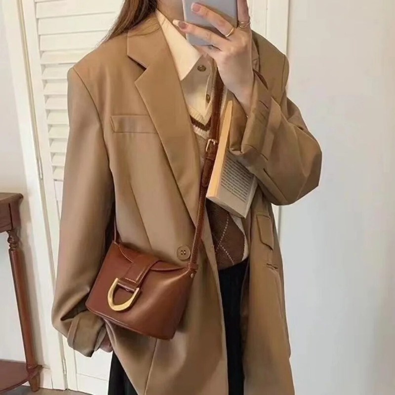 Fibbia a ferro di cavallo in metallo 2023 Autunno e inverno nuova mini borsa a tracolla casual a spalla singola tinta unita mini secchiello_voghion.com