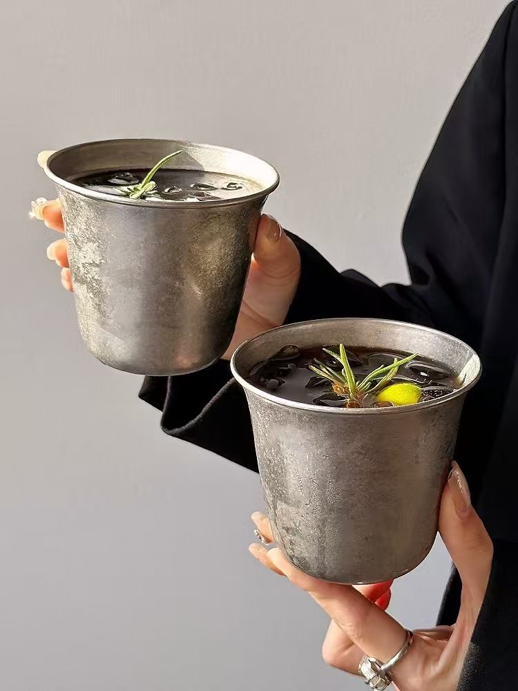 Kaffeebecher aus lebensmittelechtem Edelstahl für kalte Getränke, verdickte Tasse mit breiter Öffnung im Industriestil_voghion.com
