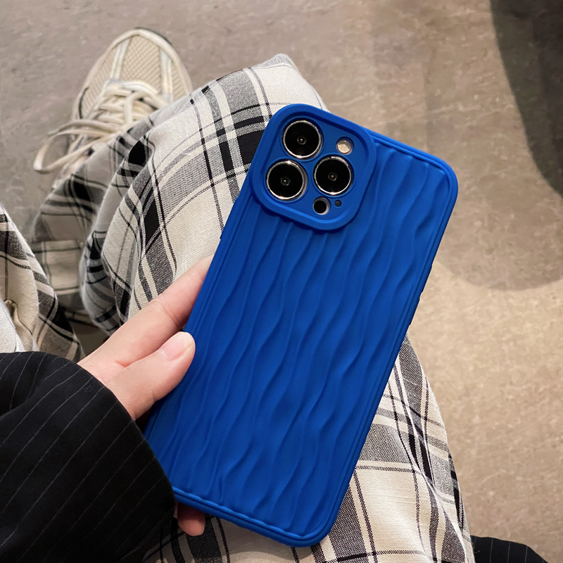 Klein blue water ripple suitable for iPhone15 Apple 14promax mobile phone case solid color 13 niche 12 soft shell_voghion.com