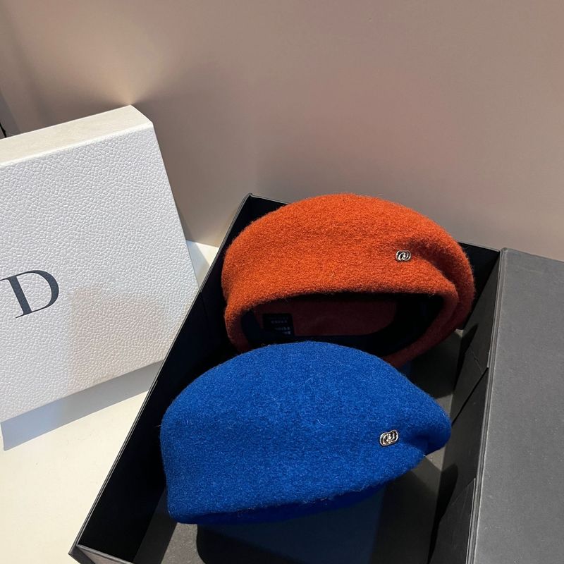 Berretti da donna berretto di lana irregolare alla moda di piccolo stile Berretto caldo australiano di alta qualità 100% lana per donna_voghion.com