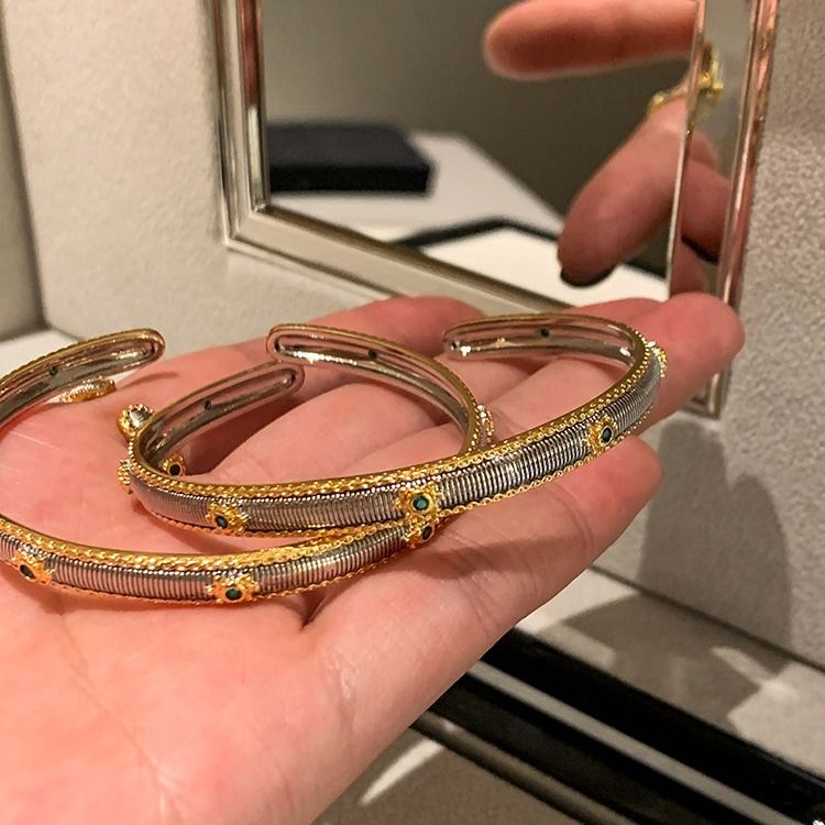 Antiker gebürsteter Smaragd-Zirkon-Ring für Frauen, leichtes, exquisites High-End-Armband, vielseitiges, schweres Handwerk_voghion.com