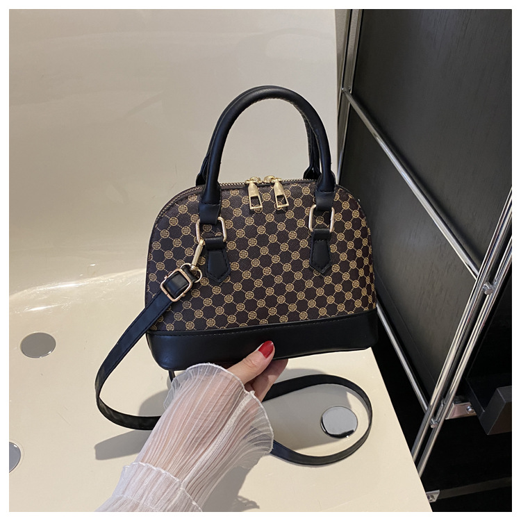 2023 neue Shell Tasche Mode Einfache Tasche Retro Trendy Handheld Schulter Tasche Lässige Umhängetasche_voghion.com