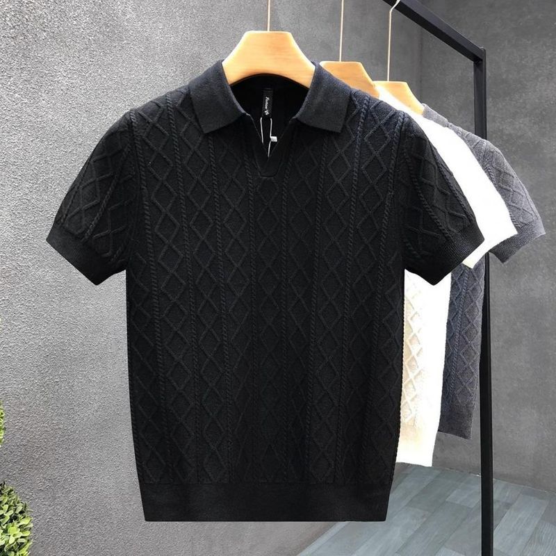 Herrenbekleidung Rautenförmiges Poloshirt aus Eisseide mit V-Ausschnitt und kurzen Ärmeln für den Sommer, leichtes, luxuriöses High-End-Business-Temperament-T-Shirt_voghion.com