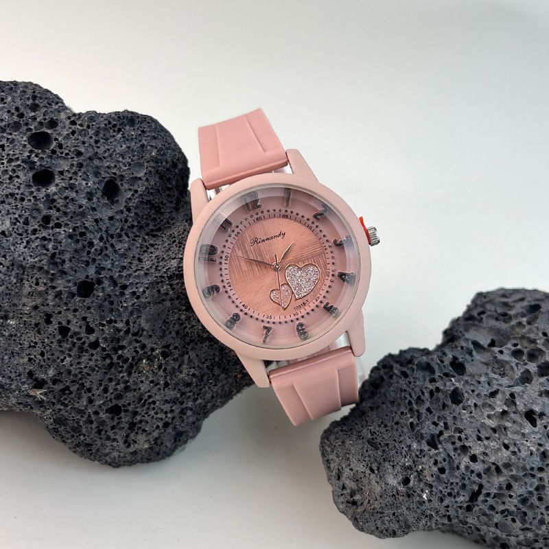 Orologio da donna al quarzo con cinturino in silicone, stile vintage, con scala digitale semplice e cuore, ideale per lavoro quotidiano, compleanno, anniversario, regalo di San Valentino_voghion.com