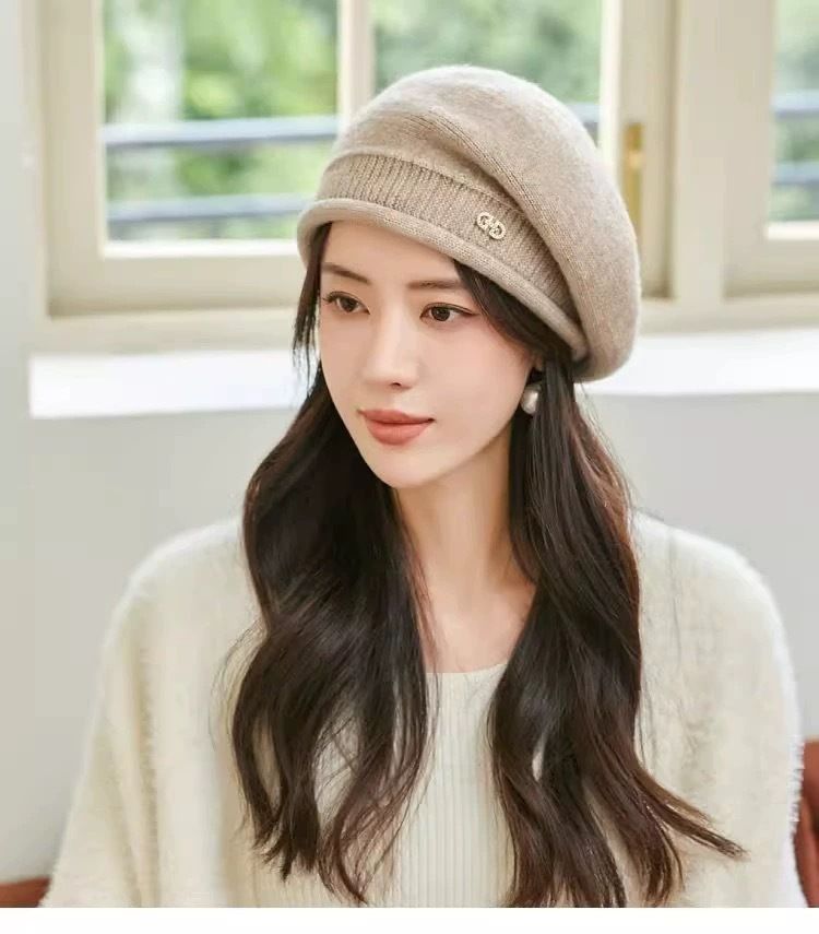 Boina de tricô feminina, resistente ao frio, outono e inverno de 2025, versátil, moderna, quente, elegante e com proteção para as orelhas._voghion.com