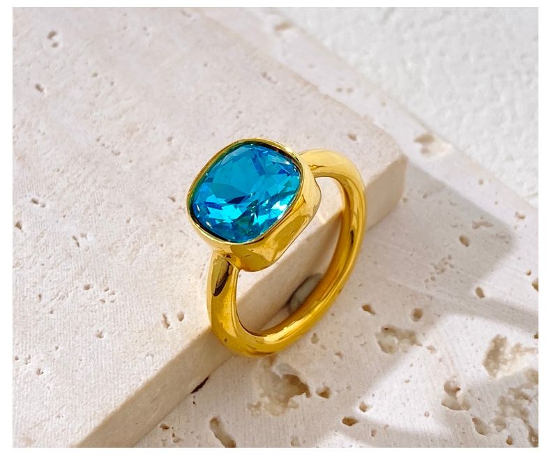 Women's Jewelry Square Crystal Ring New Style Fashionable Exquisite Shining Multi Faceted Titanium Steel Ring Jewelry_voghion.com