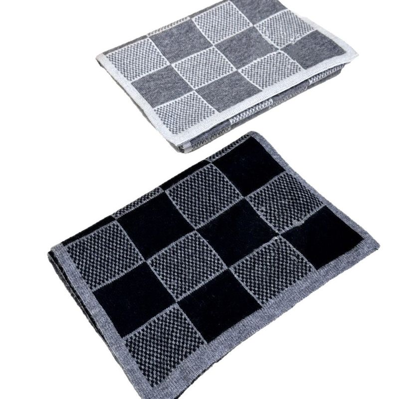 Sciarpa da uomo in morbida lana lavorata a maglia con motivo scozzese ricamato, stile di nicchia alla moda, all'ingrosso transfrontaliero, stile di coppia, autoriscaldante_voghion.com