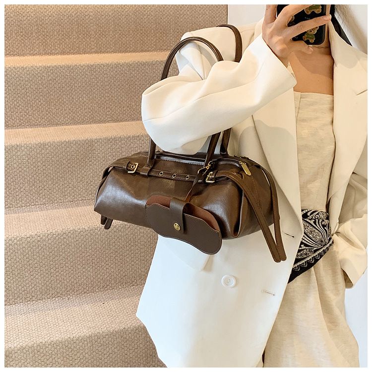 American Retro Niche Armpit Bag Women's 2025 New Trendy Pillow Bag Simple Large Capacity Handheld Commuting Bag_voghion.com