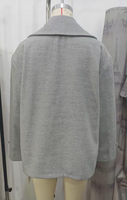"Oversized Wool-Like Blazer – Double-Breasted Casual Jacket (Light Gray, S-XXL)"_voghion.com