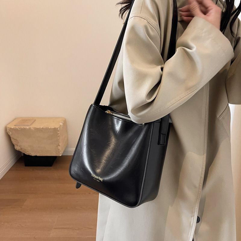 Moda per le donne 2024 Nuova borsa a tracolla versatile casual di alta qualità con secchiello di grande capacità_voghion.com