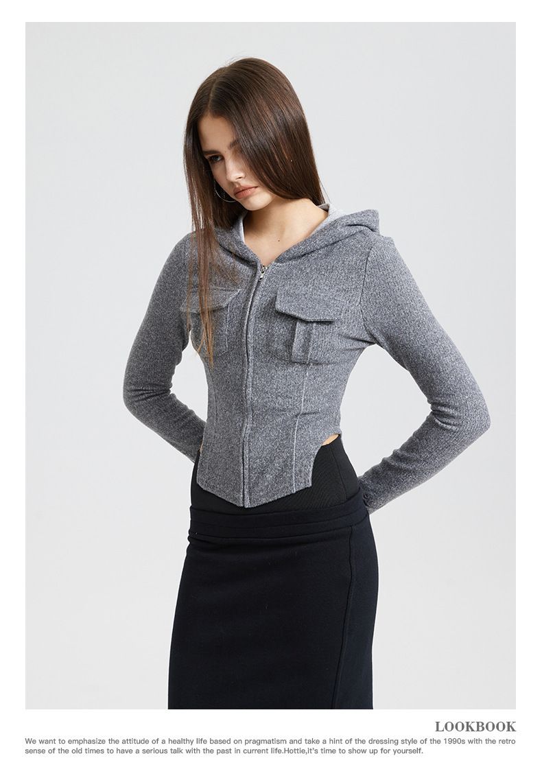 Abbigliamento da donna Felpa con cappuccio e zip da donna - Top corto a maniche lunghe con vestibilità attillata e dettaglio tasca_voghion.com