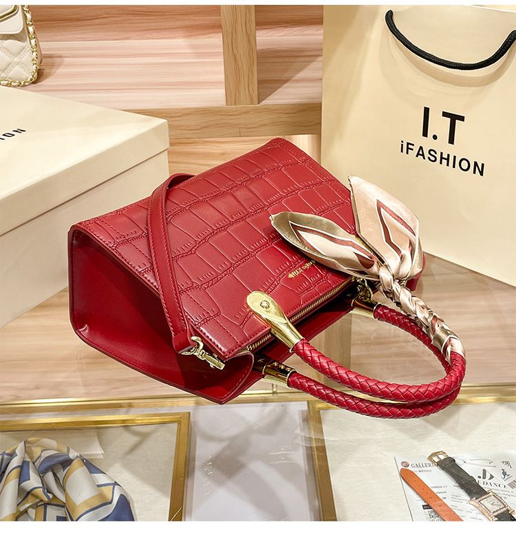 Borsa a mano in pelle da sposa Borsa da sposa rossa Borsa a tracolla da donna Borsa a tracolla Borsa a tracolla in pelle di grande capacità_voghion.com