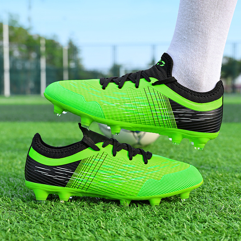 New football shoes with broken spikes, student anti slip and wear-resistant, professional artificial grass training long_voghion.com