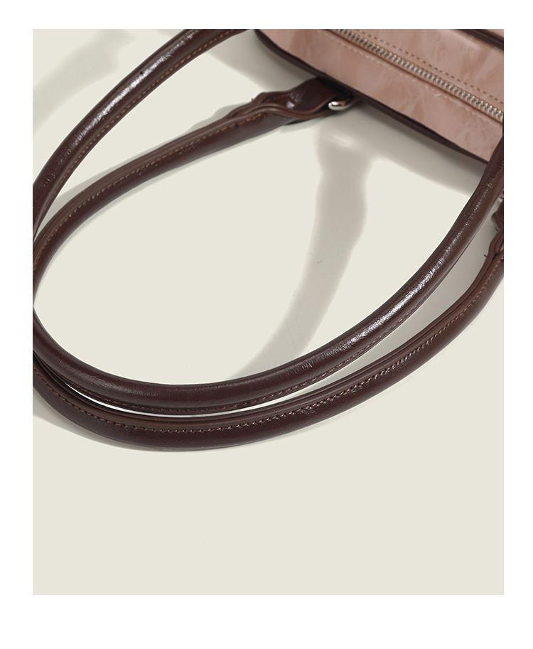 Borsa a tracolla Heart Boston da donna, nuova collezione primavera 2025, grande capacità, foderata sotto l'ascella, con tracolla testurizzata_voghion.com
