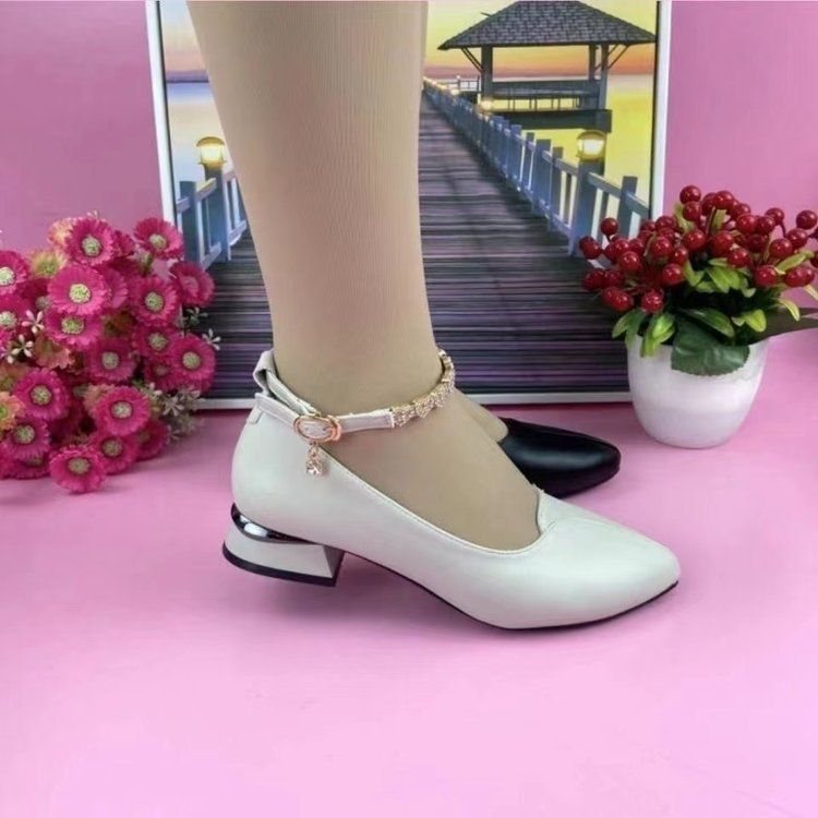 Scarpe singole con tacco basso, scarpe alla moda per la mamma, comode, scarpe casual da donna con fibbia in pelle con una sola parola e suola morbida_voghion.com