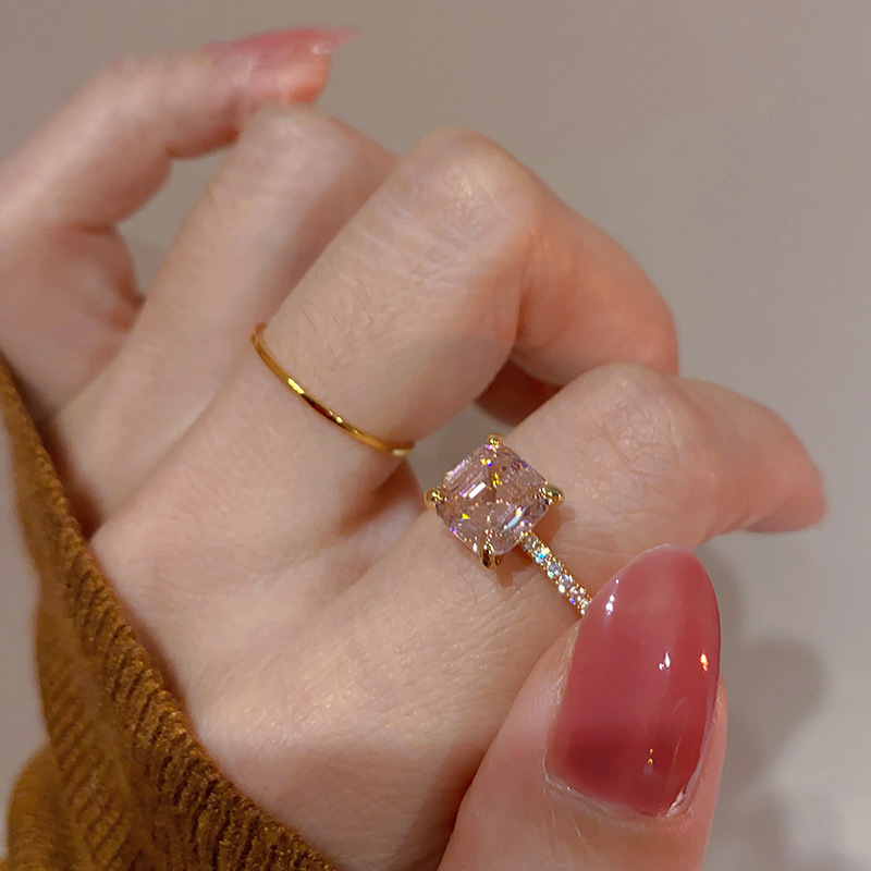 Rosa Liebesedelsteinring für Frauen 2023 trendiger neuer Stil leichter Luxustemperament Nischendesign-Zeigefingerring_voghion.com