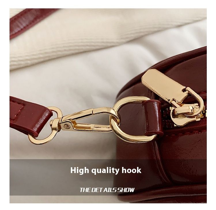 Fashionable Hand-held Bowling Bag For Women 2024 New Item Niche Retro Shell Bag High-end And Versatile Shoulder Bag Crossbody Bag_voghion.com