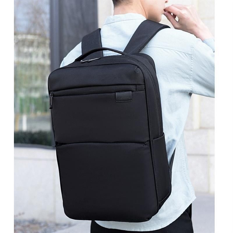 Zaino minimalista per laptop da uomo_voghion.com