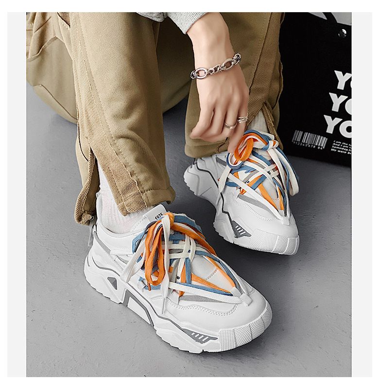 Scarpe casual da uomo alla moda, sportive, alla moda, con lacci irregolari mimetici, stile coreano, primavera e autunno 2024_voghion.com