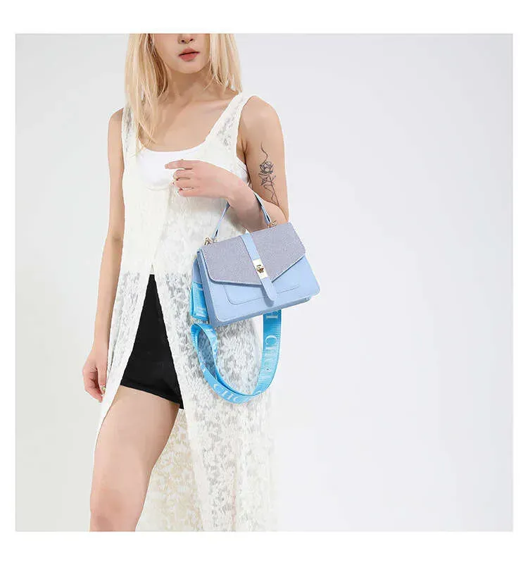 Borsa a tracolla casual piccola quadrata, elegante, con tracolla a tinta unita, tempestata di diamanti, nuova primavera_voghion.com