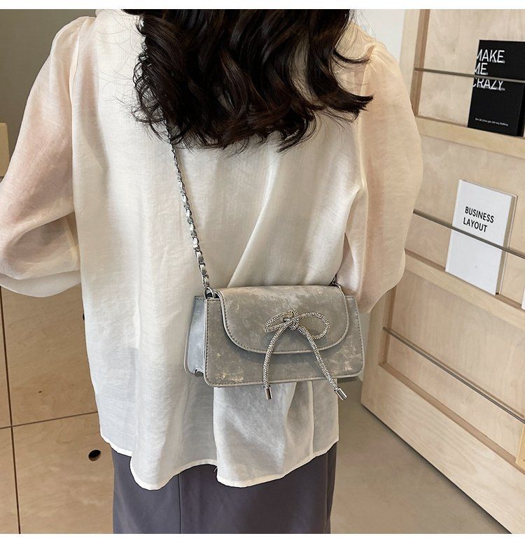 2024 New Chain Crossbody Single Shoulder Sequin Women's Texture Small Fragrant Wind Solid Color Bow Mini Handheld Bag_voghion.com