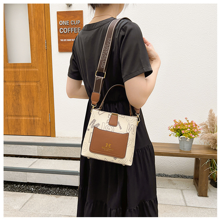 Nuove borse Borse da donna Borse a secchiello Moda Stile caldo Grandi borse a mano con lettere Borse da strada Grande capacità Borsa a tracolla singola_voghion.com