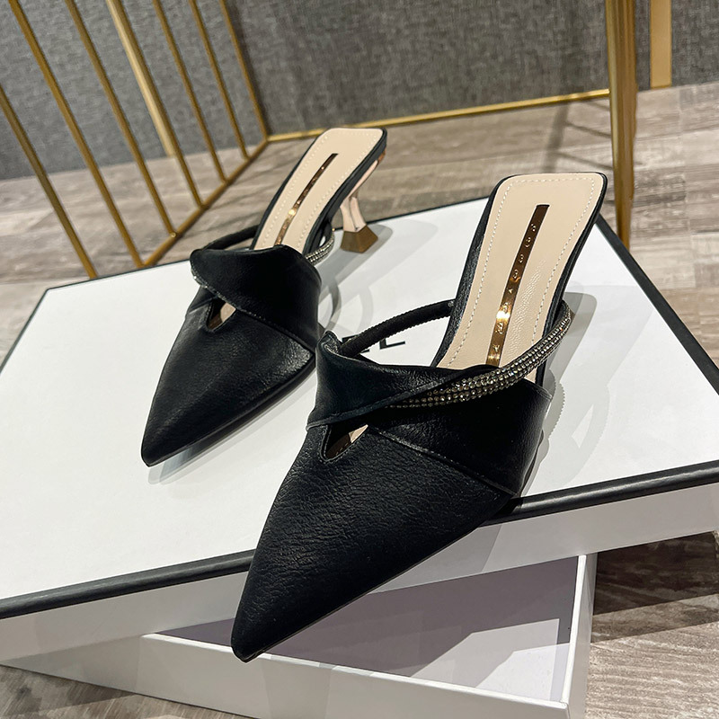 2024 Tootja hulgimüük terava varbaga stiletto naiste kakuke varvas tagumine pool drag casual girly stiilis kõrge kontsaga sandaalid_voghion.com