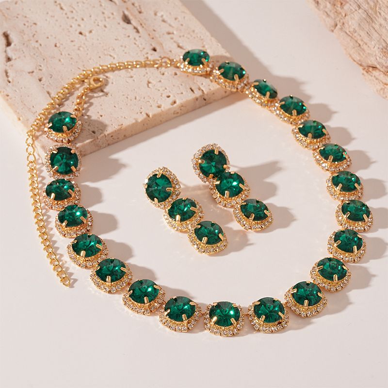 Light luxury diamond-encrusted square round geometric stud earrings necklace set, dinner temperament 2-piece set_voghion.com