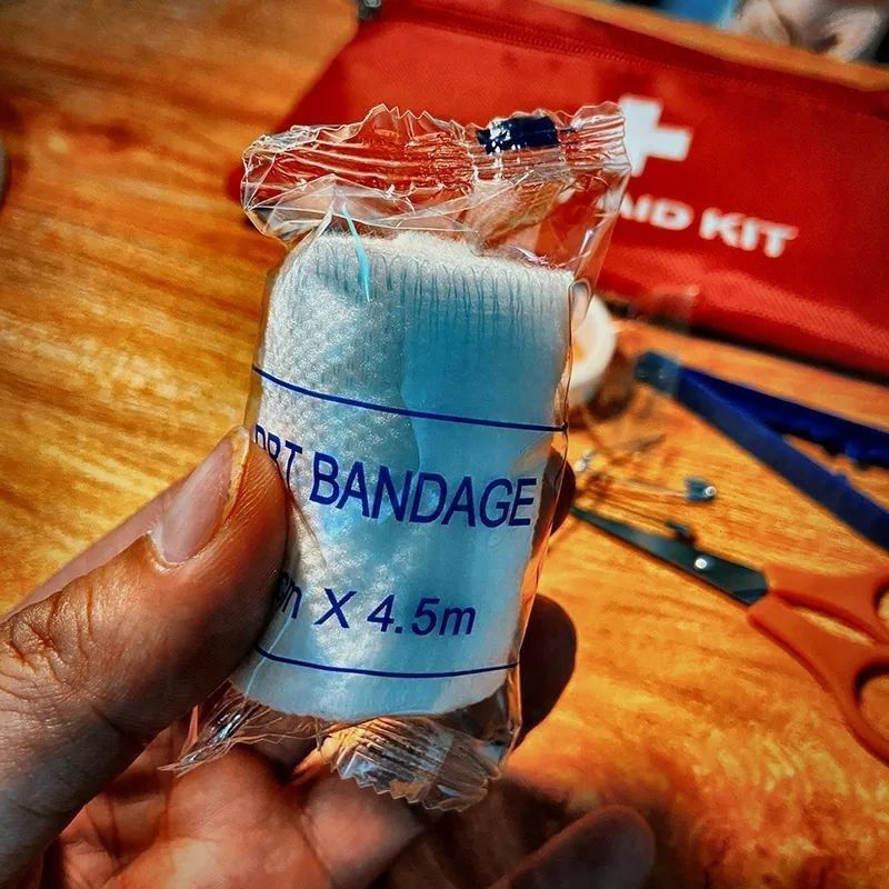 Offerta speciale: piccoli oggetti con grandi utilizzi - pratico kit di emergenza da viaggio all'aperto, set regalo da 13 pezzi_voghion.com