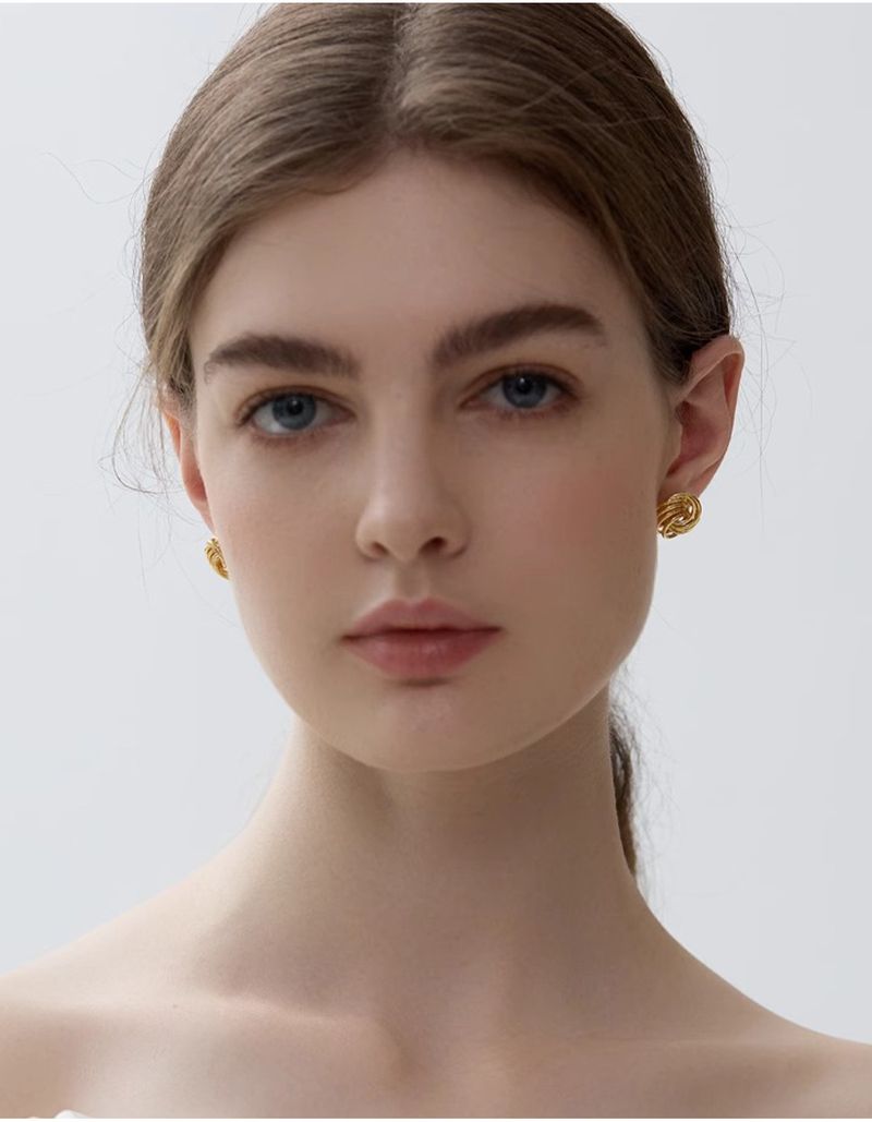 Women's Jewelry Retro Hollow Bird's Nest Earrings Light Luxury Niche Design High End Winding Earrings Versatile Fashion Earrings_voghion.com