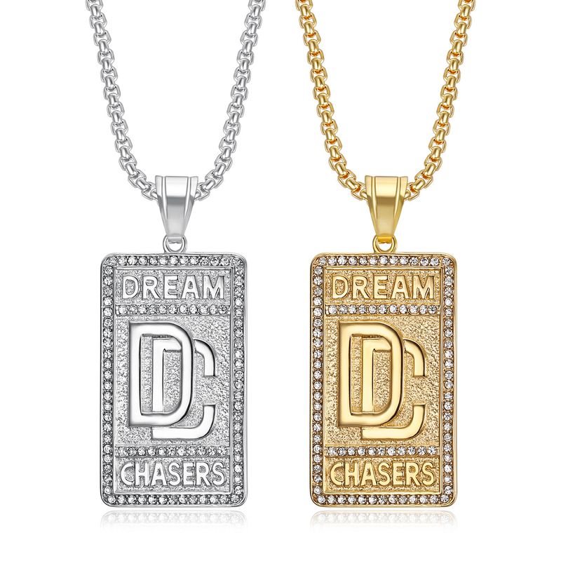Collana con ciondolo quadrato DC tempestato di diamanti, in acciaio al titanio placcato oro e gioielli hip-hop alla moda_voghion.com