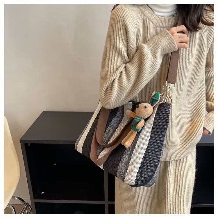 Neue trendige Umhängetasche, modische urbane Handtasche mit großer Kapazität und Canvas-Textur, einfache Pendler-Tragetasche_voghion.com