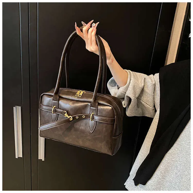 Large Capacity Underarm Women's Spring Summer Shoulder Handheld Commuter Boston Pillow Bag_voghion.com