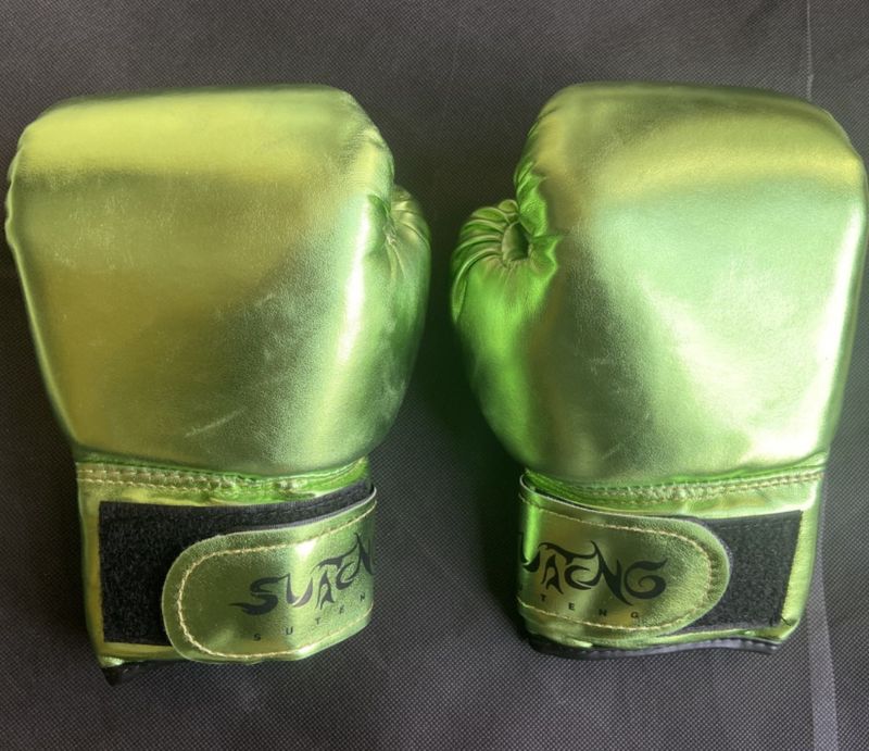 3 8 år gamla ljusa barn enfärgade pojkar och flickor Sanda boxningshandskar MMA Muay Thai slåsshandskar med sandsäck_voghion.com