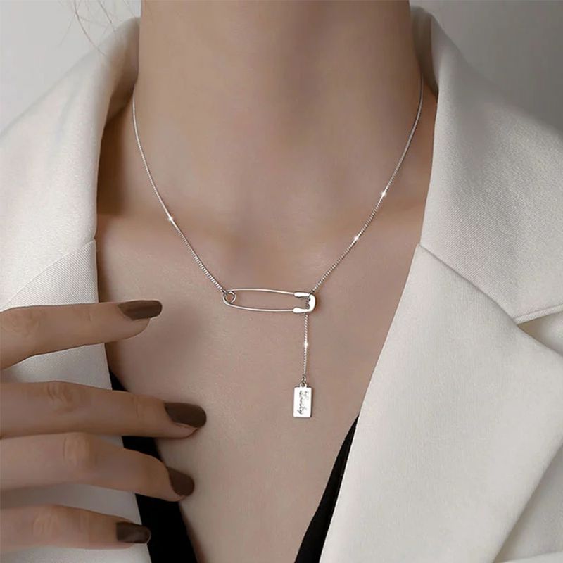 2025 Damesmode Vlindervormige speldclip, damesketting, eenvoudige kettinghanger, sieraden_voghion.com