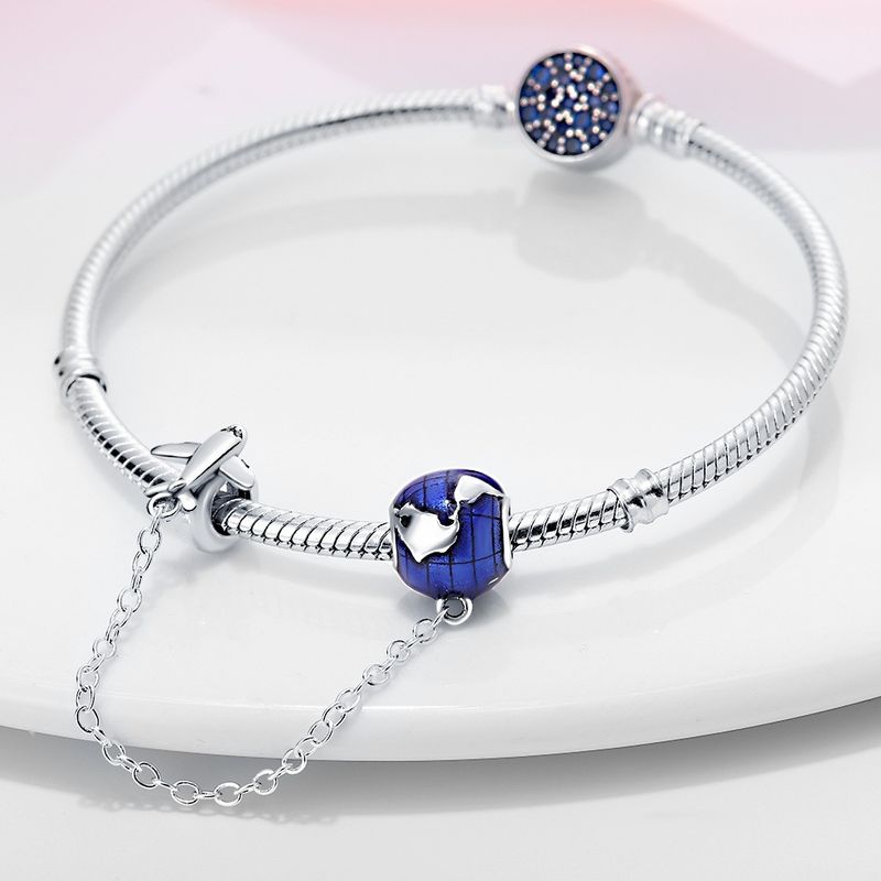 Damenschmuck Nischenschmuck Handschmuck Kupfer versilbert Erde Flugzeug Sicherheitskette Persönlichkeit Modearmband_voghion.com