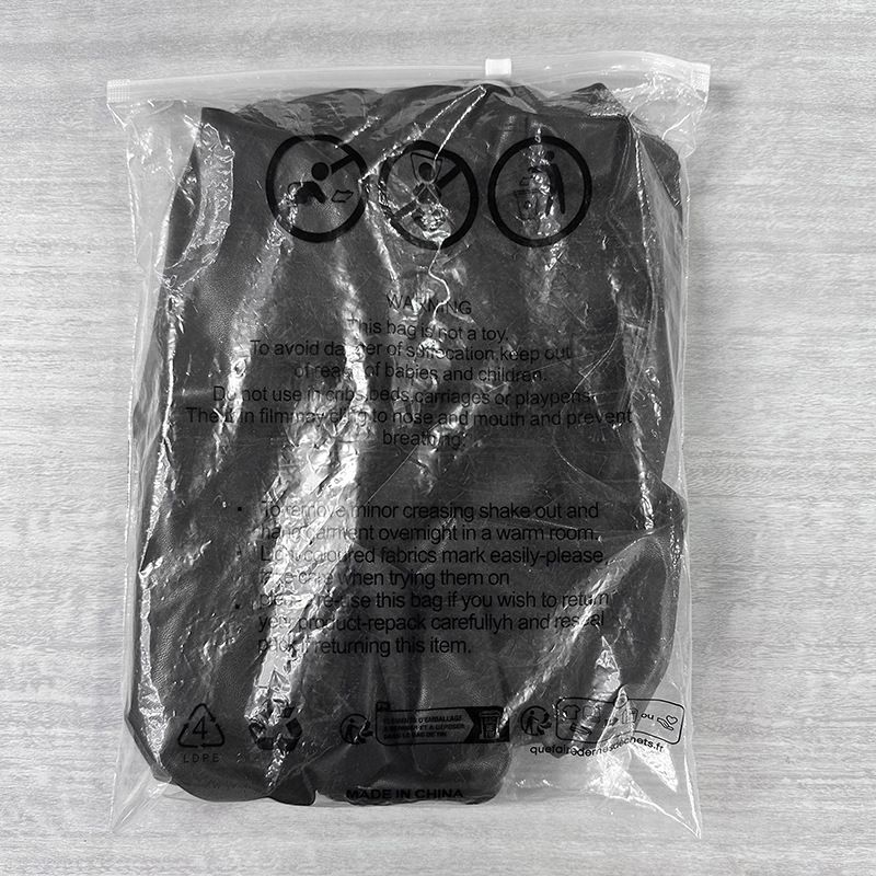 Y24TP647 Women's Autumn/Winter Twisted Strap Off Shoulder Leather Folded Short Open Umbilical Top T-shirt_voghion.com