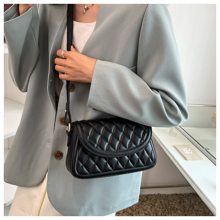 Geantă de damă versatilă, tip crossbody, cu un singur umăr, sub braț, cu broderie de romburi, geantă mică pătrată_voghion.com
