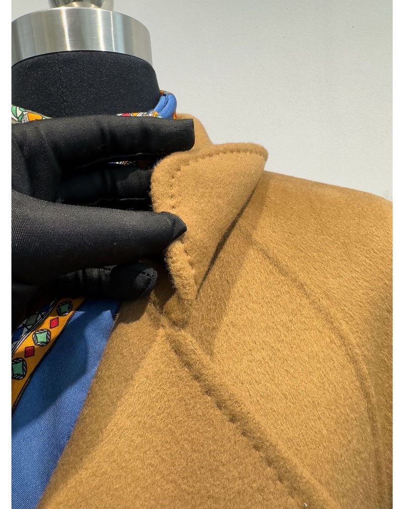 Trench double-face di lusso in misto cashmere e seta per donna – Elegante design con spalle scese, cappotto lungo aderente con drappeggio lusinghiero_voghion.com