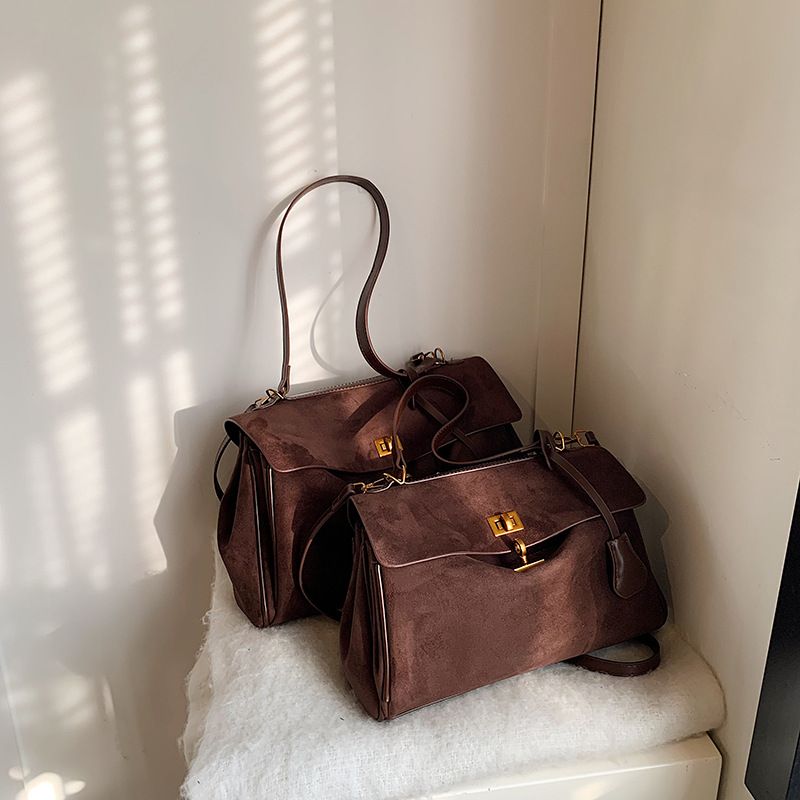 Pendeln Herbst Winter Neue Damenmode Matte Elegante Große Trendy Tote Unterarm Tasche_voghion.com