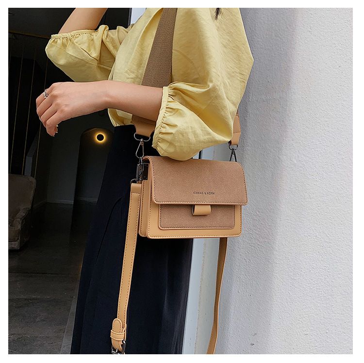 Borsa quadrata piccola smerigliata da donna 2025 con spallacci larghi, borsa a tracolla monospalla alla moda e versatile_voghion.com