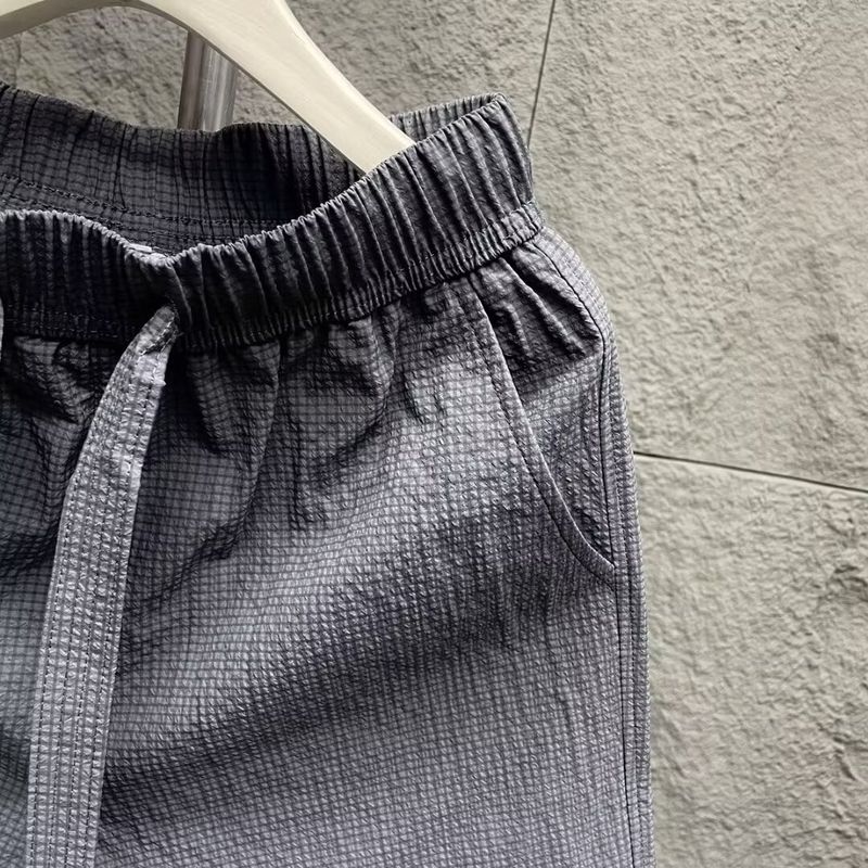 Summer men's minimalist style, bubble wrap, versatile casual shorts, thin, fashionable and trendy, loose fitting beach_voghion.com