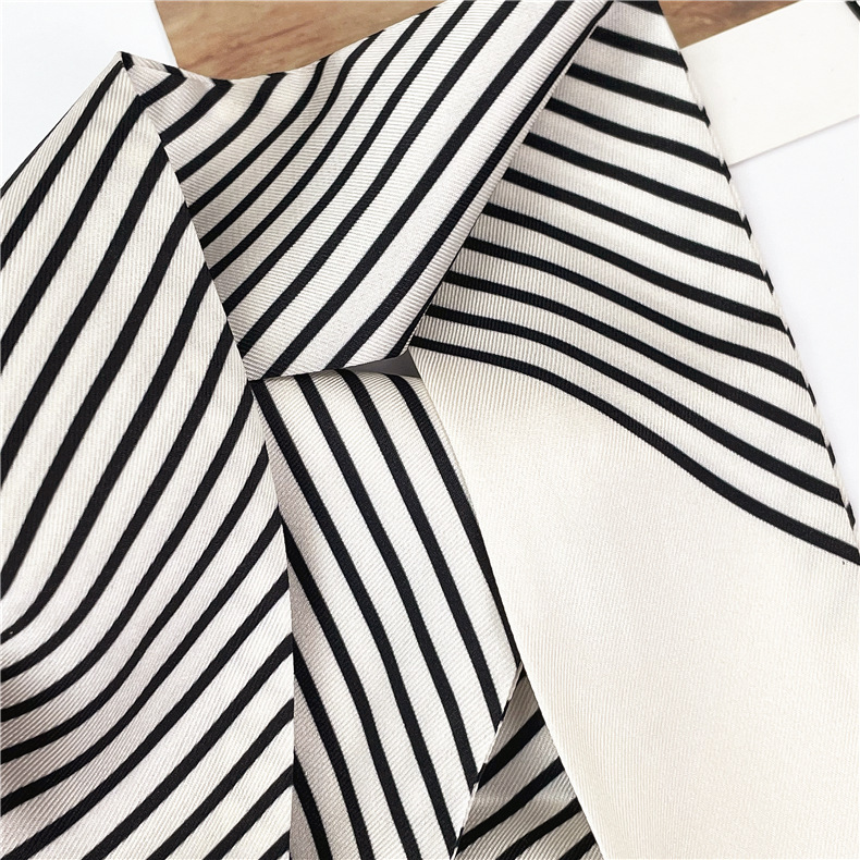 Frühjahr/Sommer Neue Koreanische Ausgabe Geometrische Streifen Diagonal Modische Kragen Dekoration Warme Kleine Schal Stirnband_voghion.com