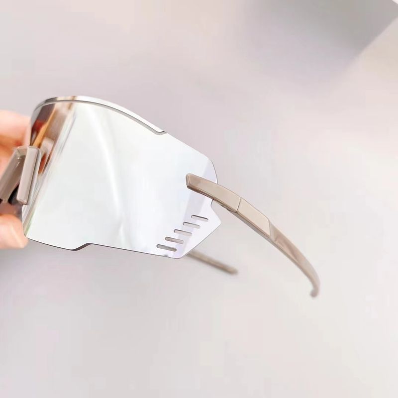 2024 New Men's Women's Mountaineering Riding Fashionable Personalized One Piece Large Frame Goggles Windproof and_voghion.com