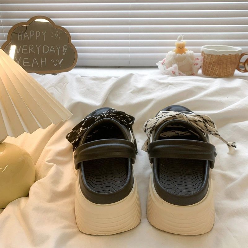 Scarpe creative dolci e fresche con fori, moda estiva, scarpe Baotou con fondo spesso in EVA rimovibile bicolore_voghion.com